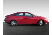 $19995 : Hyundai ELANTRA 2025 SE 4dr thumbnail