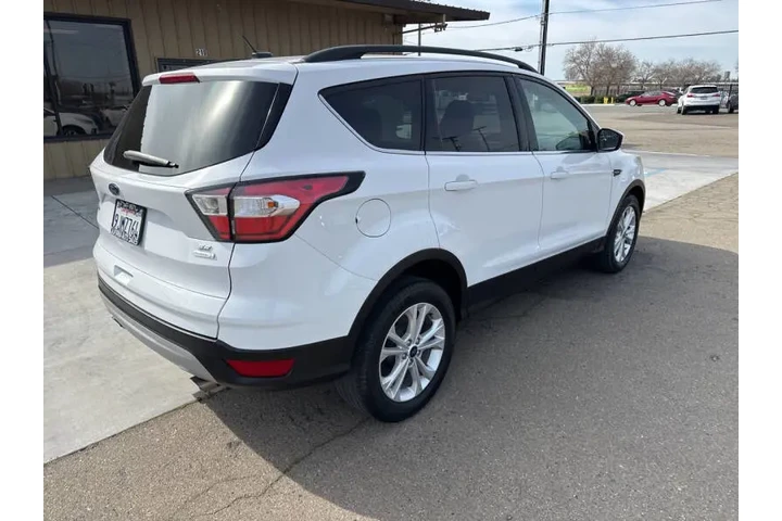 $9999 : 2018 Escape SE image 6