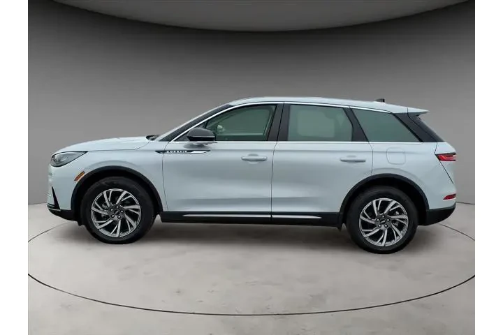 $37000 : Lincoln Corsair 2025 Premier image 2