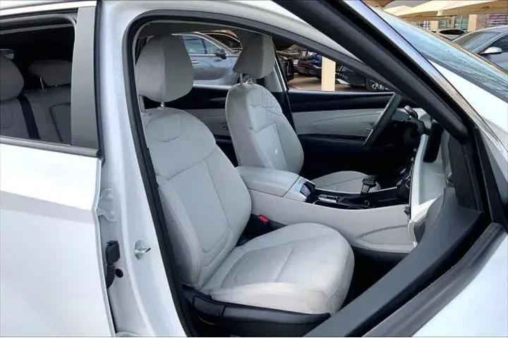 $24479 : Hyundai TUCSON 2025 SE 4dr S image 9