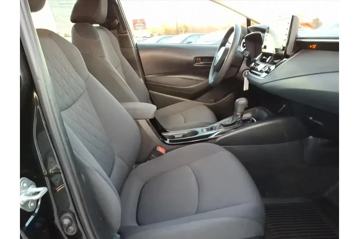 $17792 : Toyota Corolla 2022 LE 4dr S image 5