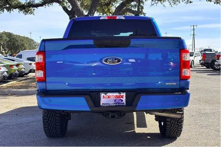 $33977 : Ford F-150 2021 4x4 XL 4dr S image 6