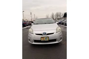 $8800 : 2010 Prius III thumbnail