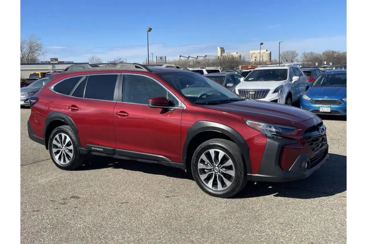 $21570 : 2023 Outback Limited image 4