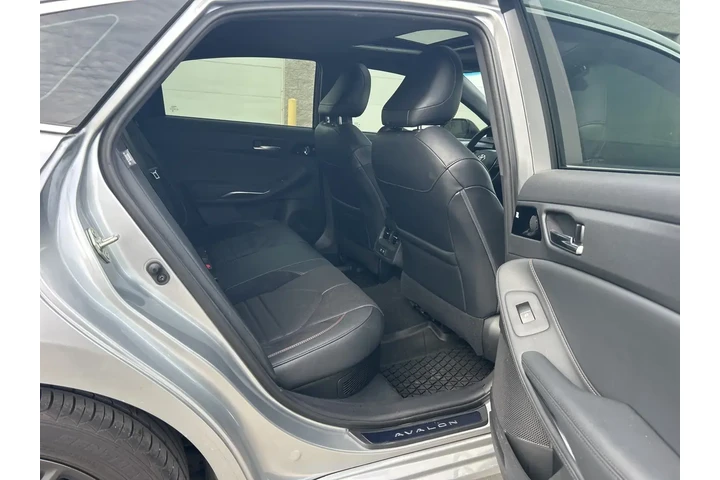 $28555 : Toyota Avalon Hybrid 2020 XS image 7