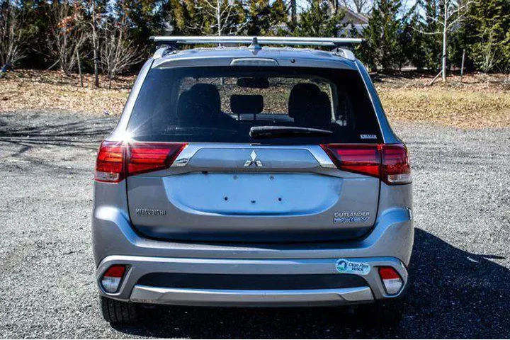 $14995 : Mitsubishi Outlander PHEV 20 image 6