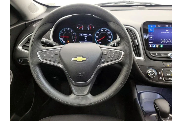 $19998 : Chevrolet Malibu 2022 LS 4dr image 10