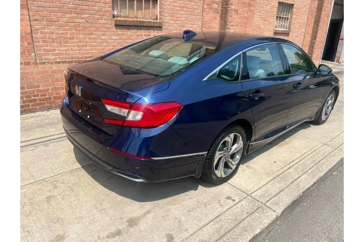 $15500 : 2018 Accord EX image 8