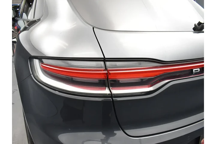 $33552 : Porsche Macan 2021 AWD 4dr S image 4