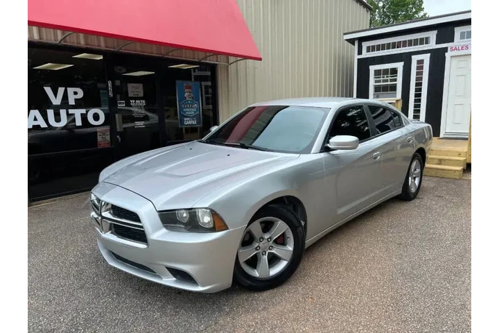 $8999 : 2012 Charger SE image 3