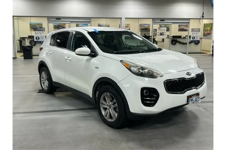 $9900 : Kia Sportage 2018 AWD LX 4dr image 10