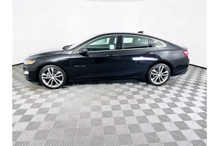 $17250 : Chevrolet Malibu 2022 LT 4dr image 4