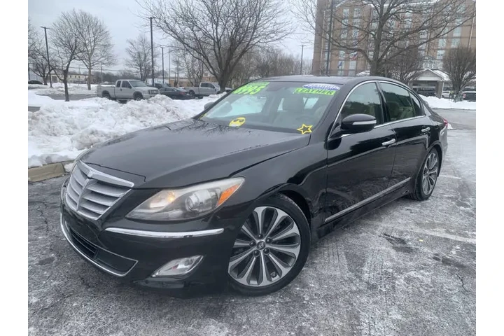 $8995 : 2014 Genesis 5.0L R-Spec image 2