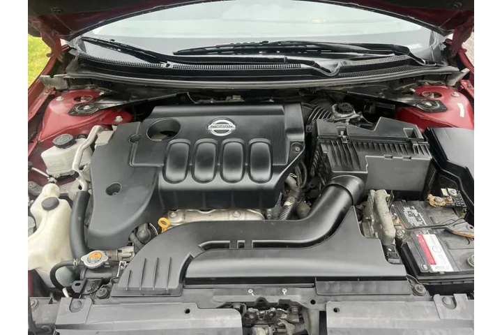 $6000 : 2012 Altima 2.5 S image 5