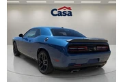 $22395 : Dodge Challenger 2022 SXT 2d thumbnail