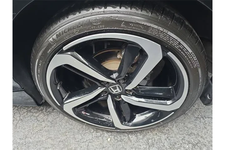 $17990 : Honda Accord 2019 Sport 4dr image 6