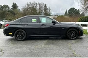 $26987 : BMW 3 Series 2022 330e 4dr S thumbnail