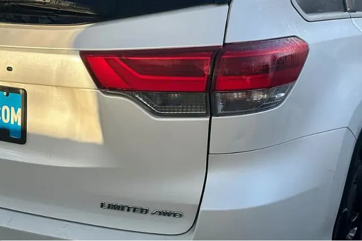$27995 : Toyota Highlander 2019 AWD L image 8