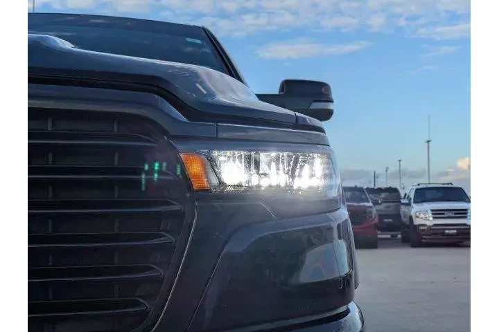 $38495 : Ram 1500 2025 4x4 Big Horn 4 image 8