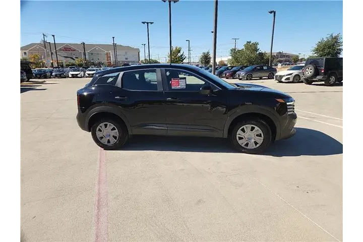 $24689 : Nissan Kicks 2025 AWD S 4dr image 5