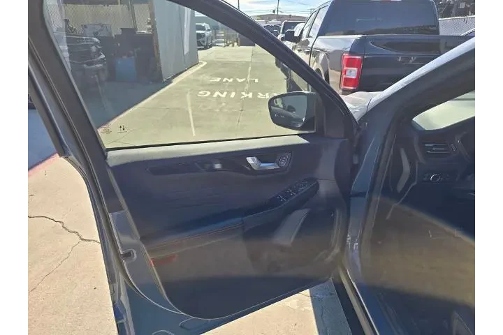 $25700 : Ford Escape Hybrid 2024 ST-L image 7