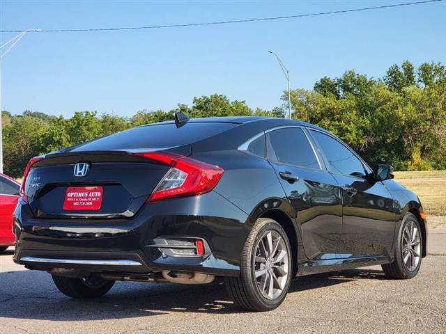 $17990 : 2021 Civic EX image 8