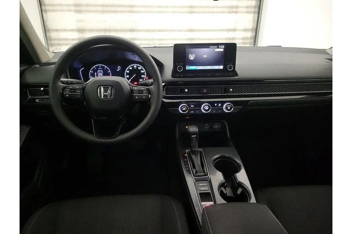 $24998 : Honda Civic 2023 LX 4dr Seda image 9