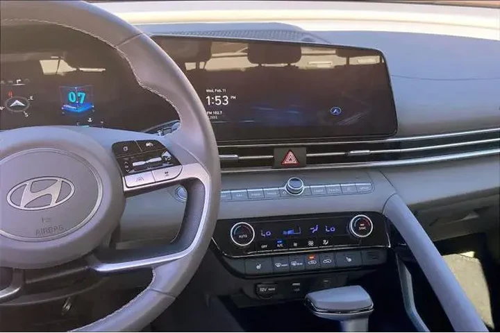 $23491 : Hyundai ELANTRA 2025 SEL Con image 7