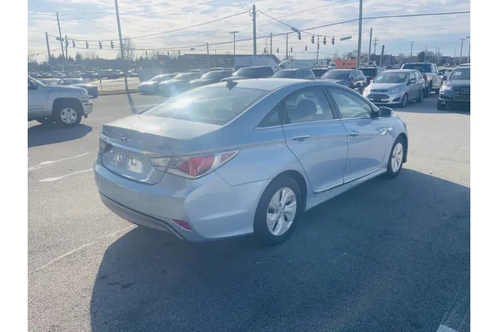 $5450 : 2013 Sonata Hybrid image 8