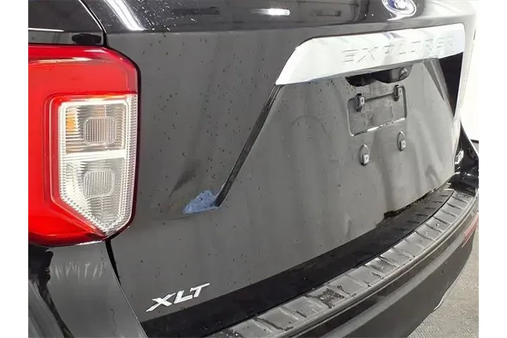 $33988 : Ford Explorer 2023 AWD XLT 4 image 9