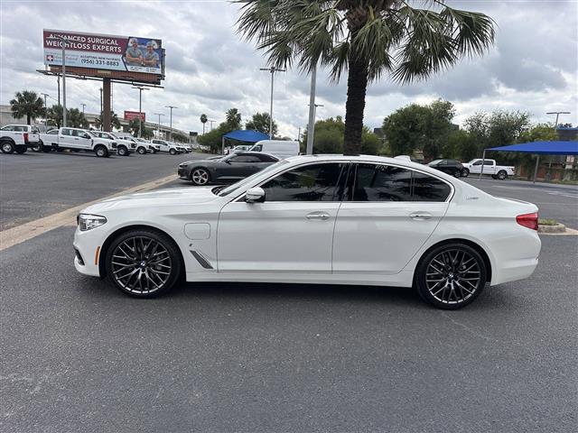 $23995 : 2018 BMW 5 Series 530e Iperfo image 3