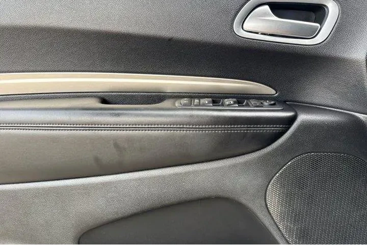 $19897 : Dodge Durango 2020 SXT 4dr S image 10