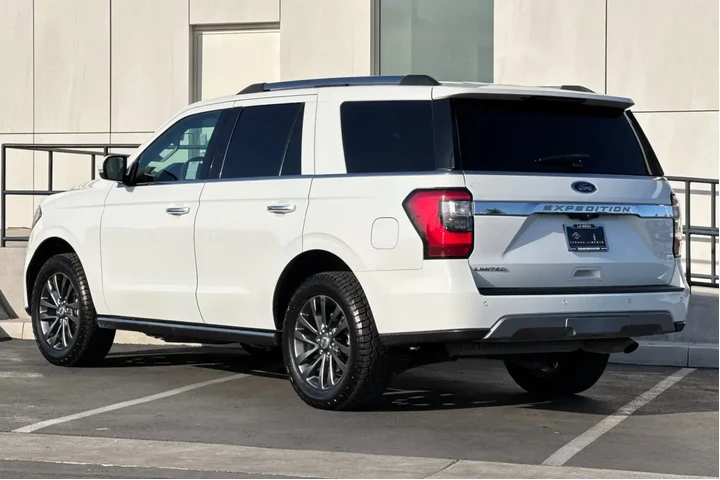 $33900 : Ford Expedition 2021 4x2 Lim image 5
