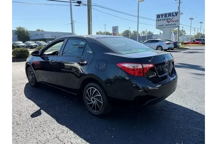 $11777 : Toyota Corolla 2017 LE 4dr S image 4