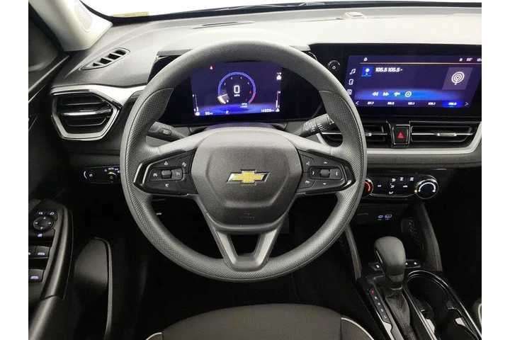 $23998 : Chevrolet Trailblazer 2025 L image 10