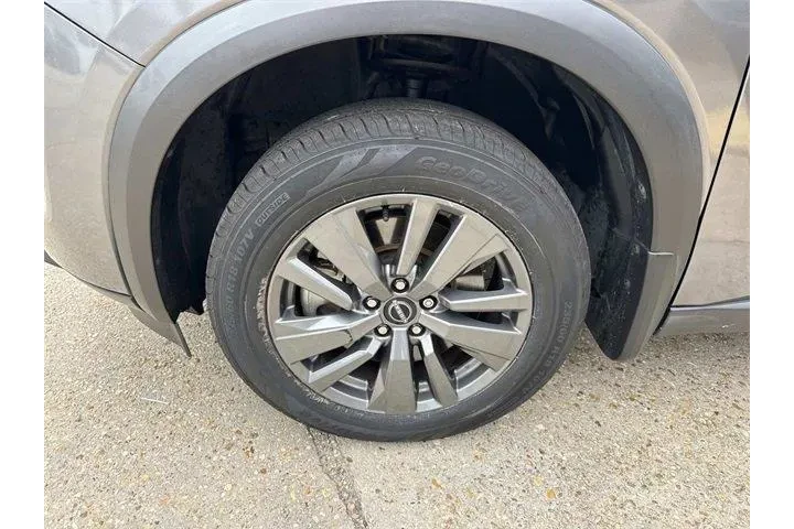 $23800 : Nissan Pathfinder 2022 SV 4d image 3