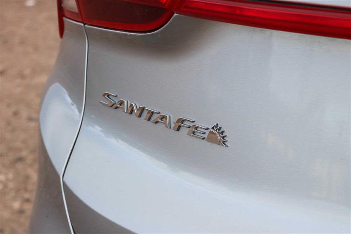$28990 : Pre-Owned 2023 Hyundai Santa image 9