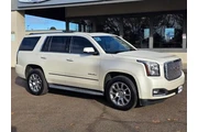 $17999 : GMC Yukon 2015 4x4 Denali 4d thumbnail