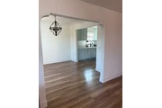$2400 : Beautiful 3 bedroom home in LA thumbnail