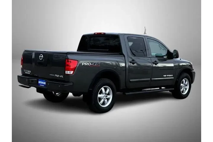 $10995 : Nissan Titan 2011 4x4 PRO-4X image 5