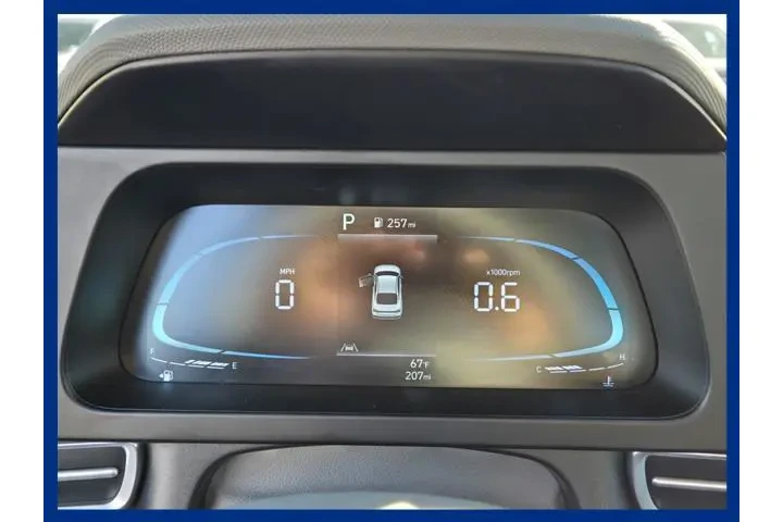 $25035 : Hyundai ELANTRA 2025 SEL Spo image 4