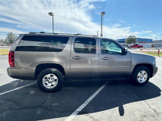 $18995 : 2014 Suburban LS image 5