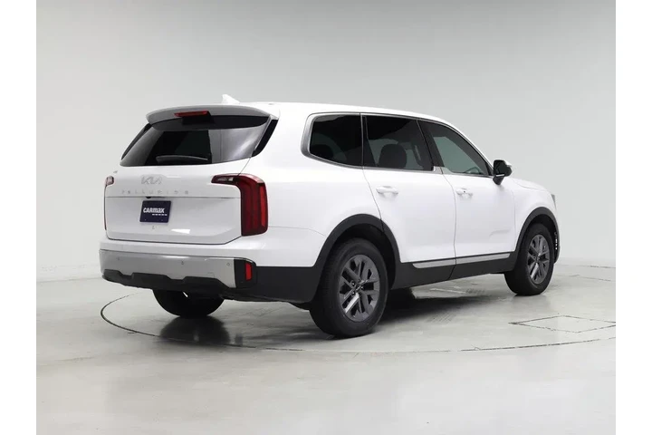 $31998 : Kia Telluride 2024 LX 4dr SU image 8