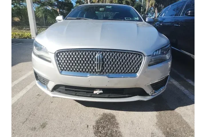 $7990 : Lincoln MKZ 2017 Premiere 4d image 2