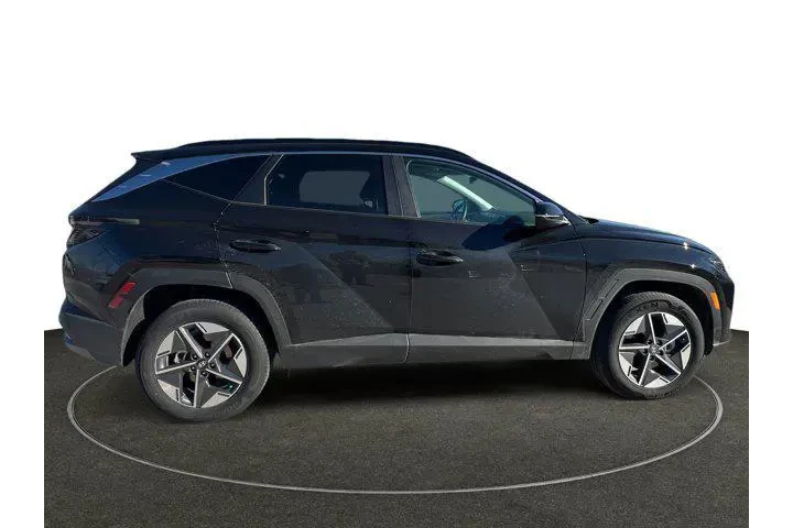 $32179 : Hyundai TUCSON Hybrid 2025 A image 2