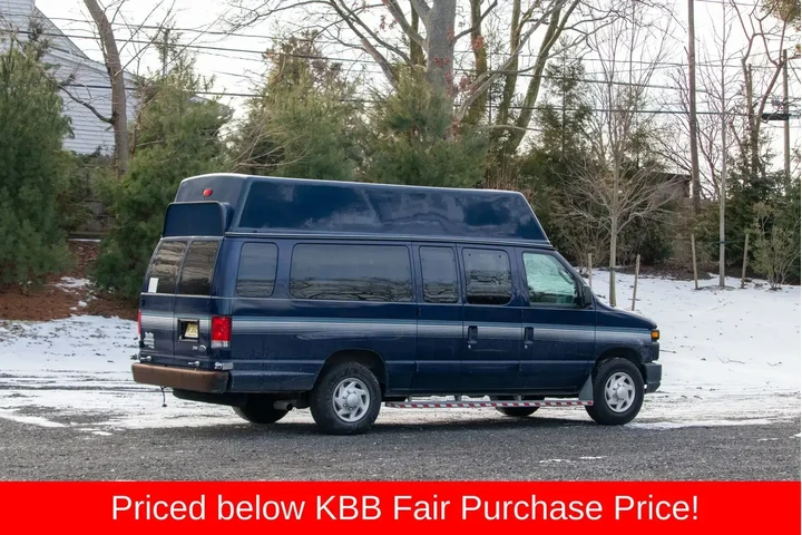 $15595 : Ford E-Series 2013 E-350 SD image 9