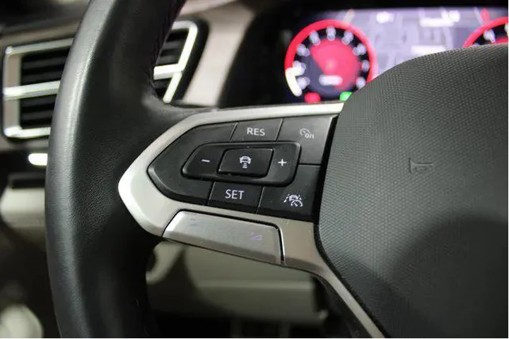 $39923 : Volkswagen Atlas 2024 AWD SE image 10