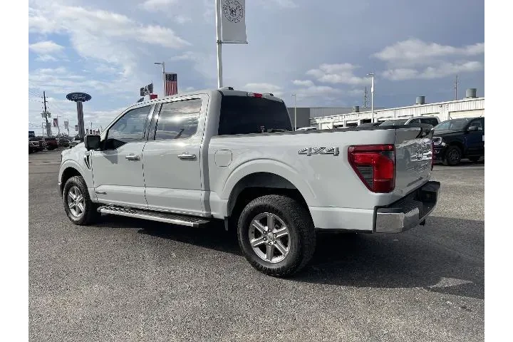 $39981 : Ford F-150 2024 4x4 XLT 4dr image 3