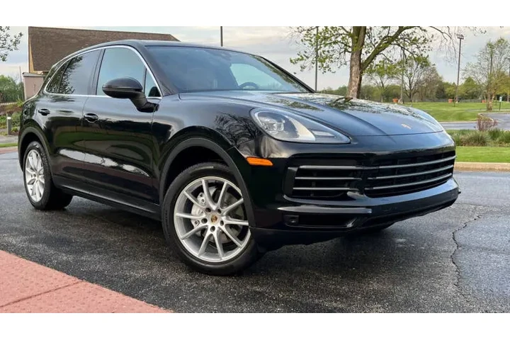 $44997 : 2019 Cayenne image 1