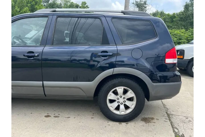 $4995 : 2009 Borrego LX image 10